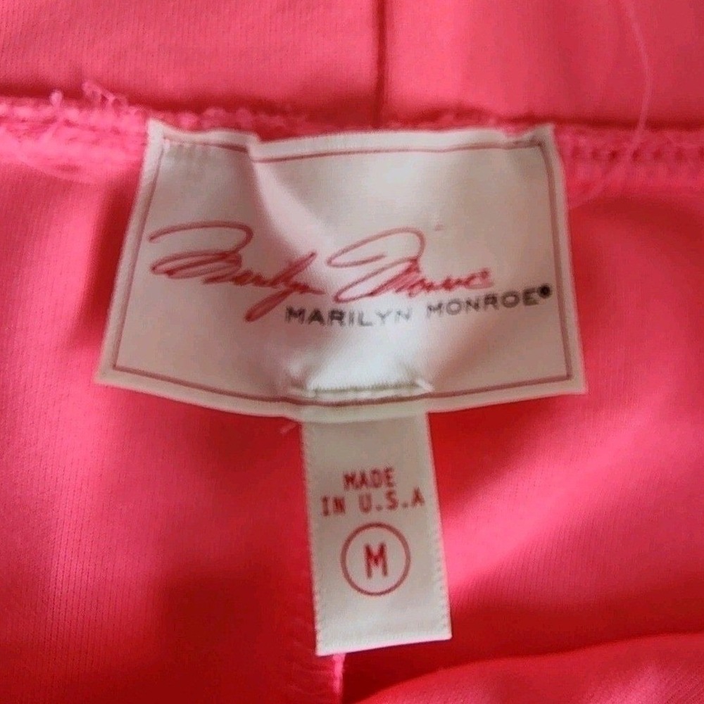 Vintage MARILYN MONROE Women's Mini Skirt Pink Made In USA - Picture 3 of 6
